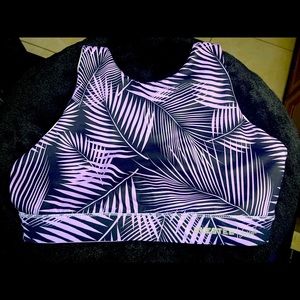 Chestee size 6 reversible sports bra